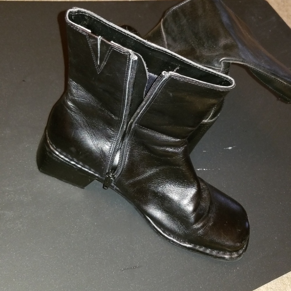 Steve Madden Mid length boots